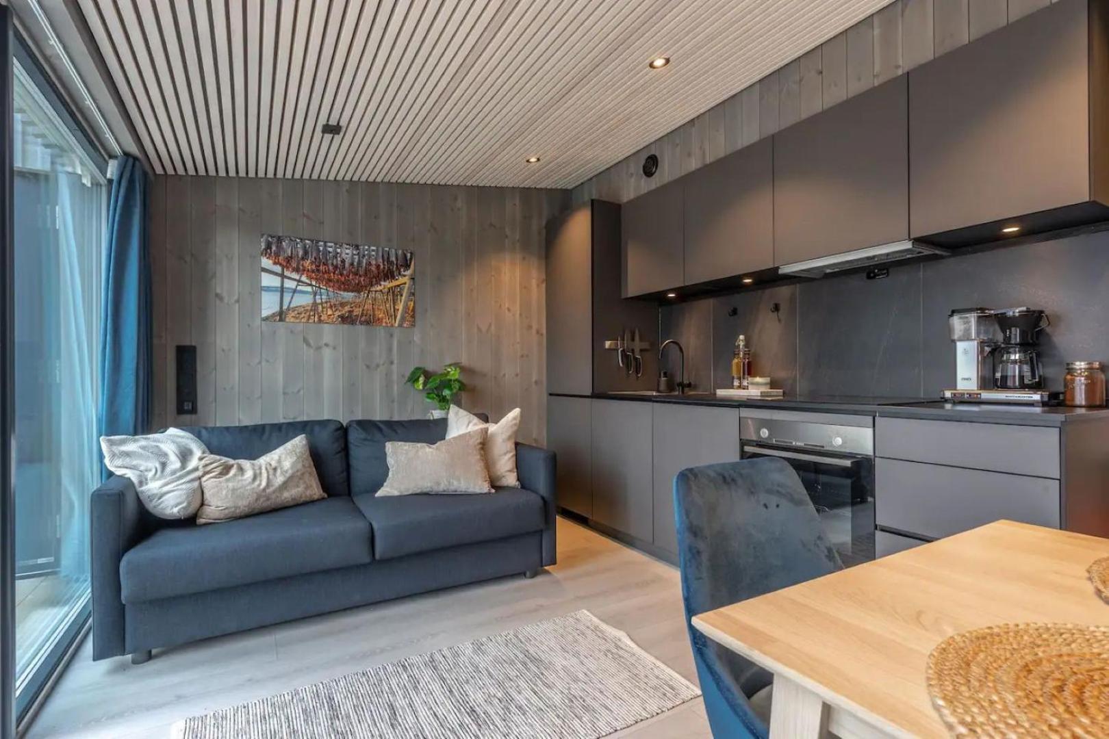 Modern Apartment By The Sea In Henningsvaer Exterior photo